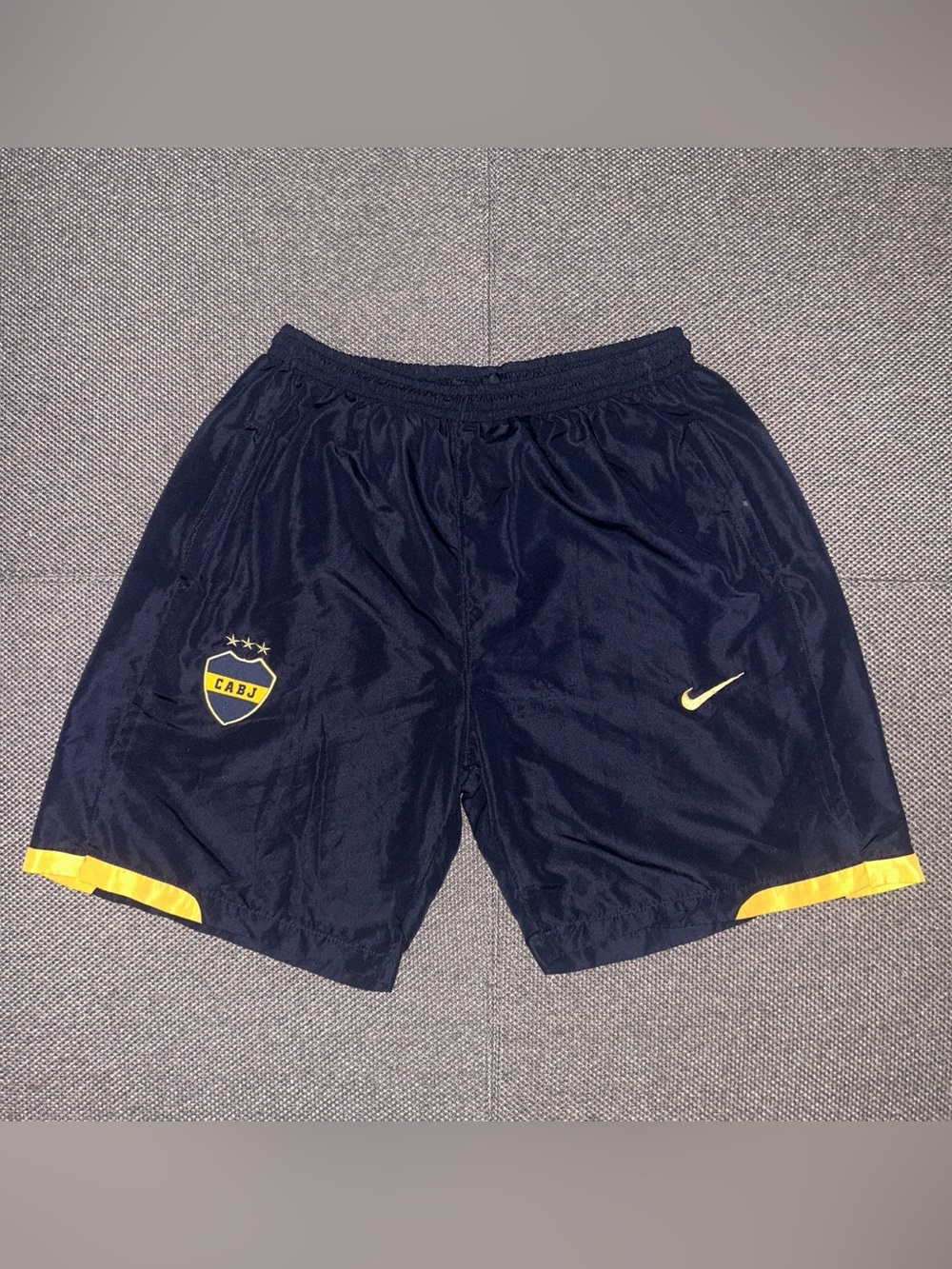 Rare 90s Nike Boca Juniors Men’s Navy Blue Athletic Shorts with Yellow Trim